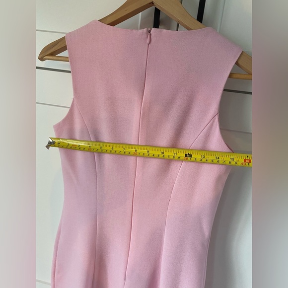 Vintage Barbie-style pink dress with button details - Picture 7 of 9